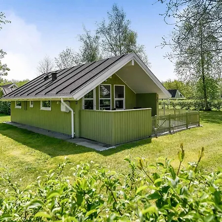 Semesterbostad Mysig Semesterstuga Nära *